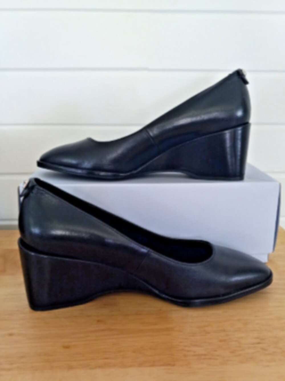 Aerosoles Aurora Wedge Pumps Women 9.5W Black Leather Comfort Work Shoes NIB